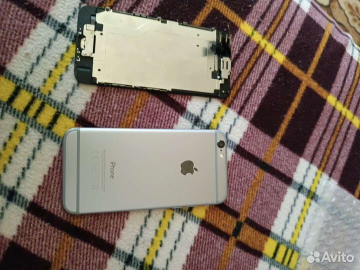 Телефон iPhone 6s