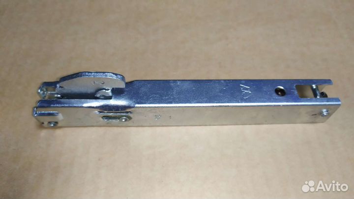 Шарнир дверцы духовки Гефест 1200, 6100, 6500, 630