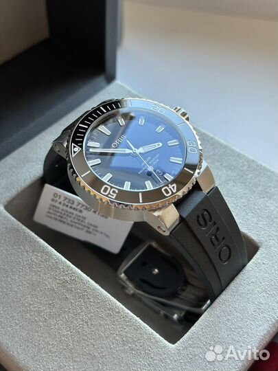 Oris Aquis Date 0173377304135