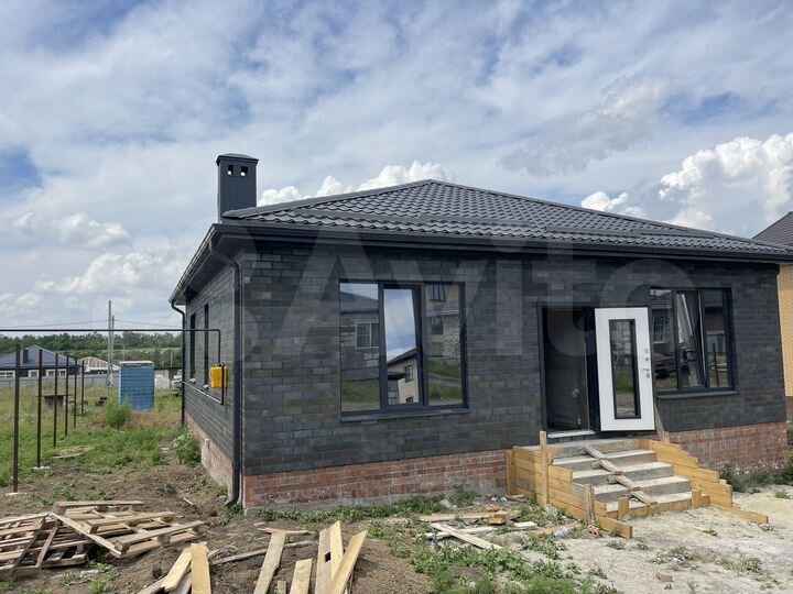 Дом 100 м² на участке 5 сот.