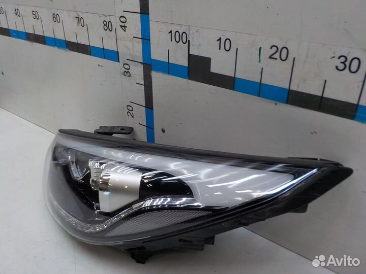 Фара левая Hyundai ix 35 2010