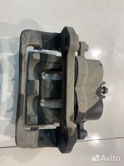 Тормозной суппорт (передний, правый) (Kia Mohave)