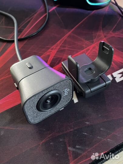 Веб-камера Logitech Full HD StreamCam