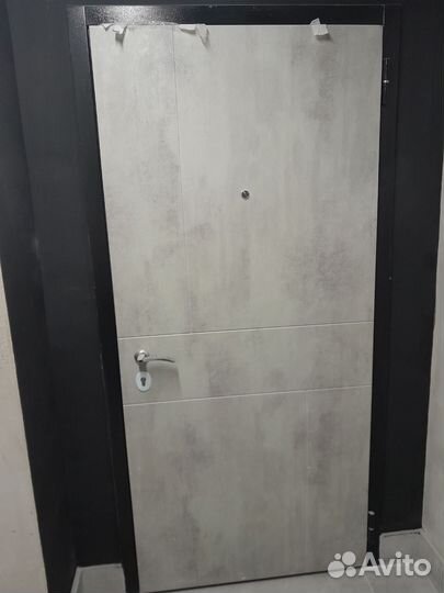 Дверь входная металлическая