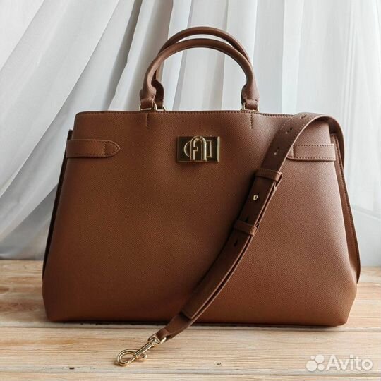 Сумка Furla Tote 37x26
