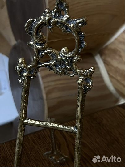 Бронзовая подставка