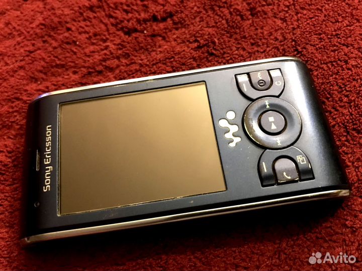 Телефон Sony Ericsson W595 в коллекцию