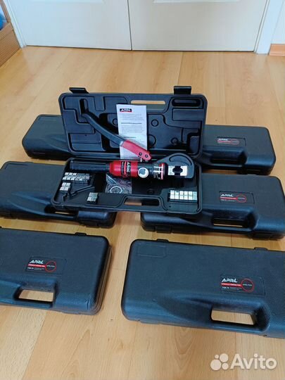 Пресс клещи новые для обжима клейм