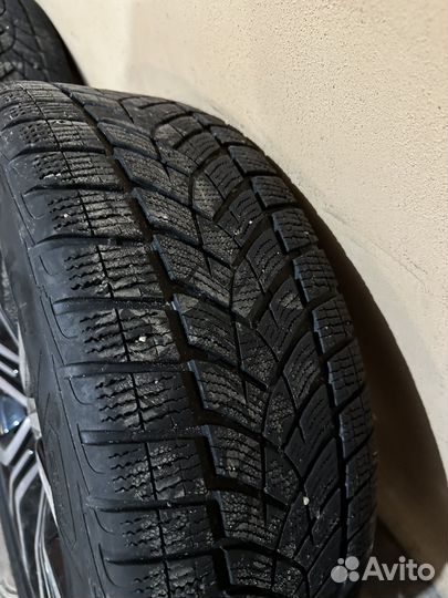 Goodyear UltraGrip Ice 225/55 R18