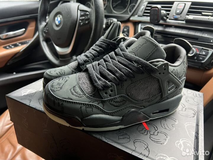 Кроссовки Nike Air Jordan 4 Kaws