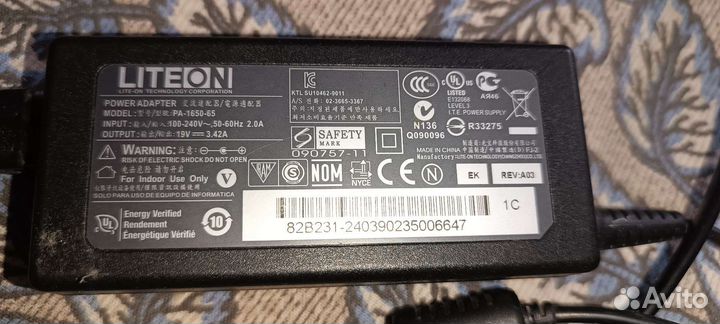 Блок питания к ноутбуку