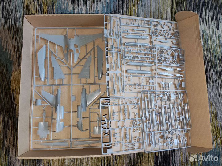 Сборная модель самолёта Як-130 1/48 Звезда + допы