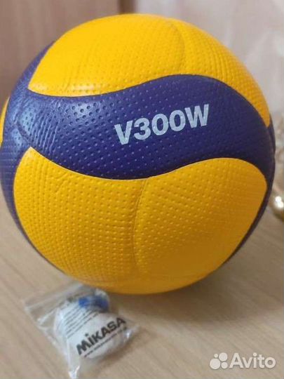 Волейбольный мяч Mikasa v300w
