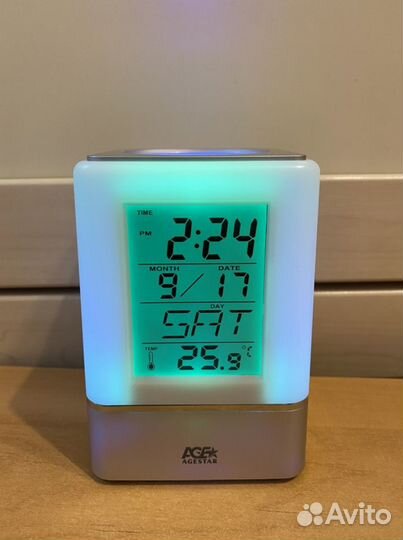 USB разветвитель с часами термометром и подсветкой
