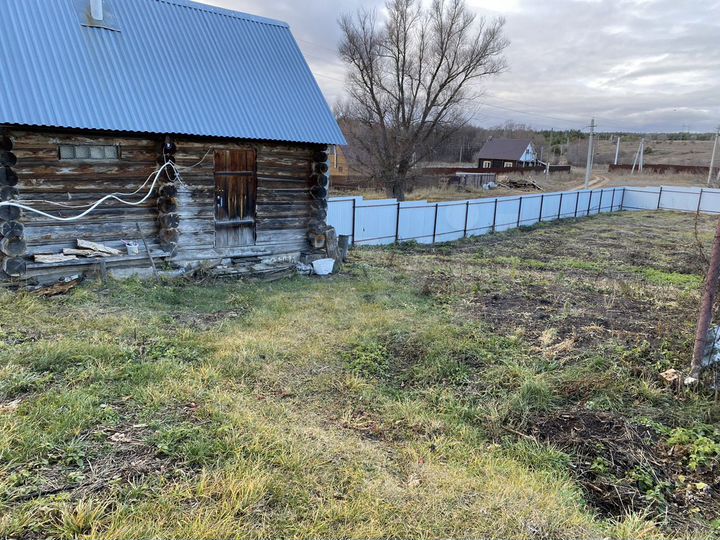 Дом 20 м² на участке 9,4 сот.