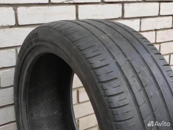 Pirelli P Zero Rosso 235/40 R18 95Y