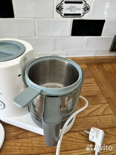 Пароварка блендер beaba babycook