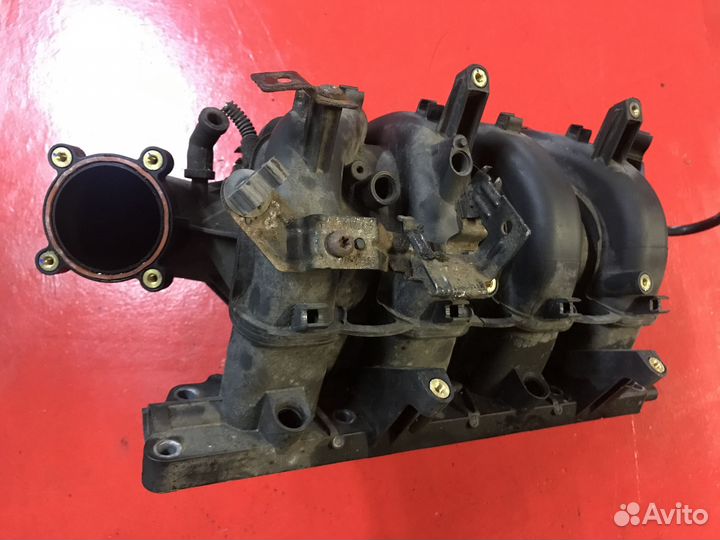 Впускной коллектор a16xer Опель Астра J (Джей)