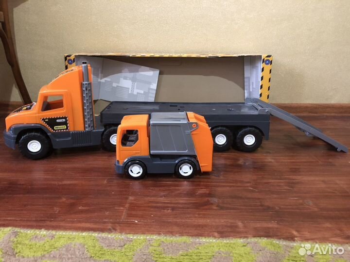 Грузовая машина (2 машины )