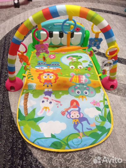 Развивающий коврик с пианино