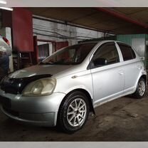 Toyota Yaris 1.3 MT, 2000, битый, 250 000 км, с пробегом, цена 270 000 руб.