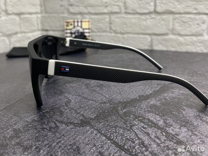 Солнцезащитные очки с поляризацией