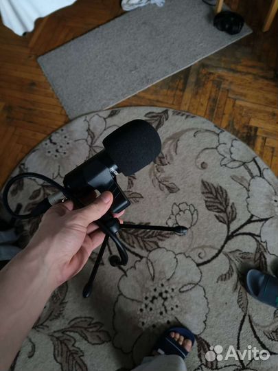 Neewer 700 микрофон