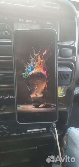 Телефон Samsung Galaxy s20 plus