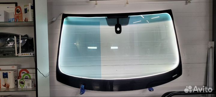 Лобовое стекло Honda Stepwgn RF1 / RF2