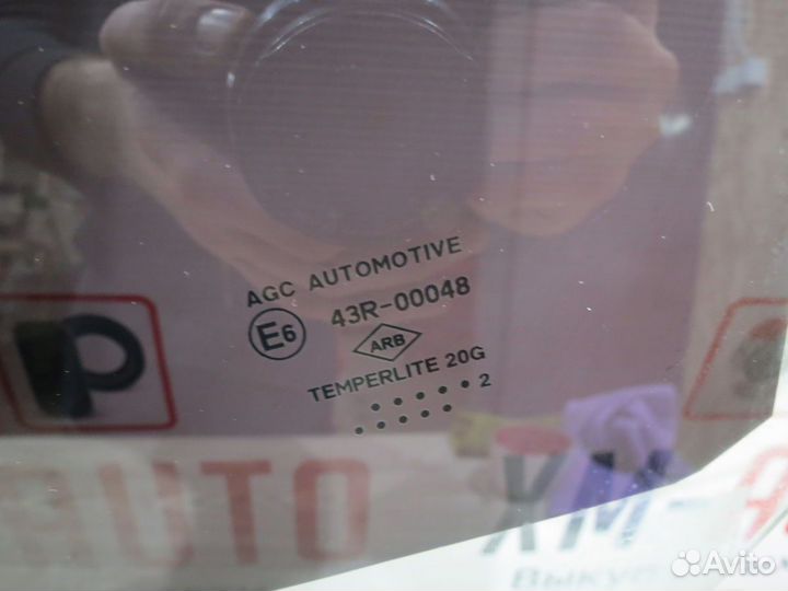 Стекло заднее левое Renault Daster