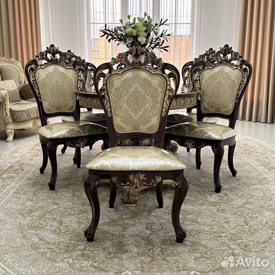 Комплект стол и стулья. В наличии