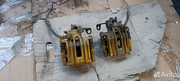 Суппорт задний VW Golf 4