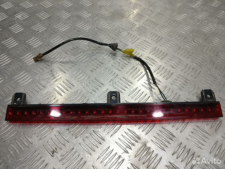 Дополнительный стоп сигнал Primera P11 (96-01) /G2