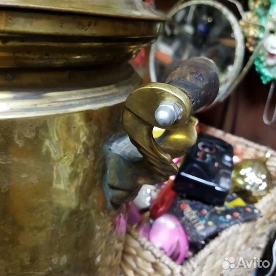 Старинный самовар на углях с медалями до 1917