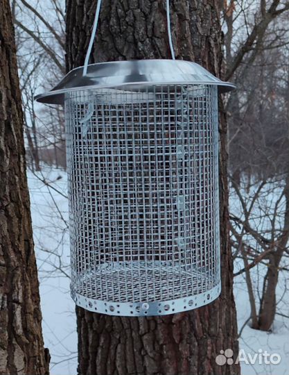 Кормушка для птиц сетчатая под арахис
