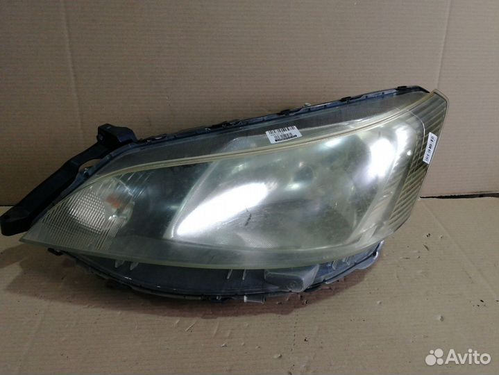 Nissan nv200 фара