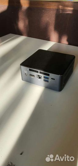 Мини компьютер Intel nuc7i5bnh i5-7260U
