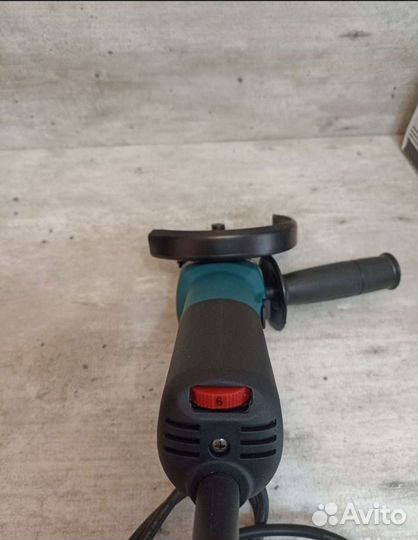 Болгарка makita 125мм