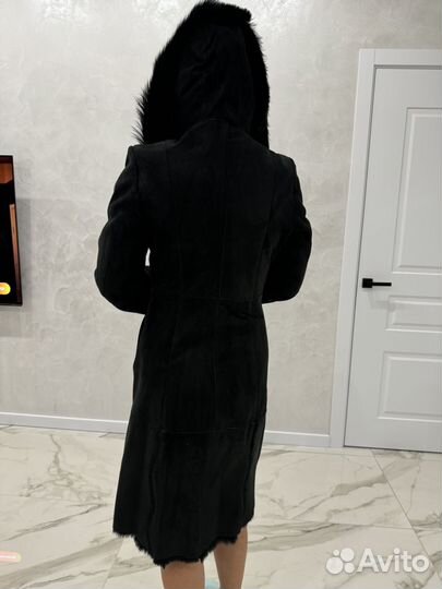 Дубленка натуральная женская с капюшоном