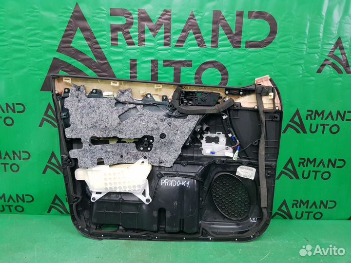 Обшивка двери передняя правая Toyota Land Cruiser