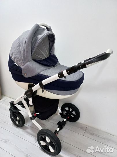 Коляска 2 в 1 adamex