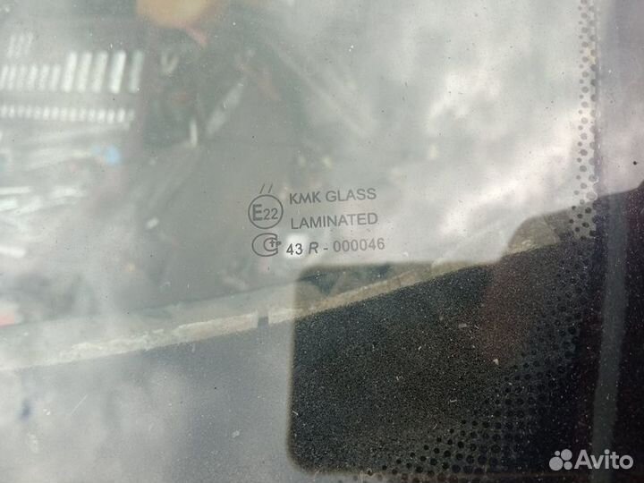 Ветровое стекло Mercedes-Benz W220