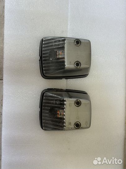 Передние поворотнки