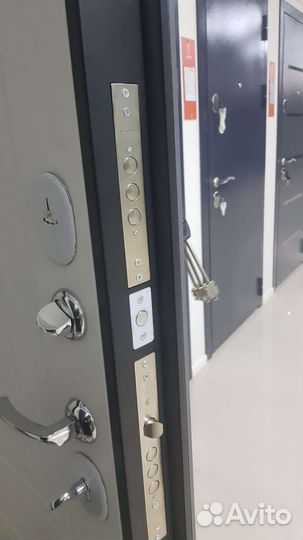 Дверь входная металлическая Барселона