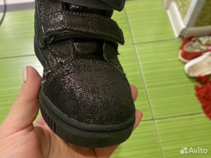 Ботинки детские зима 30р и 32 р