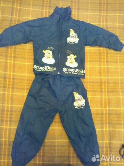 Костюм спортивный