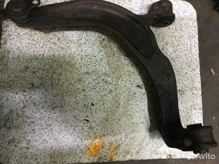 Передний левый рычаг VW T5 T6