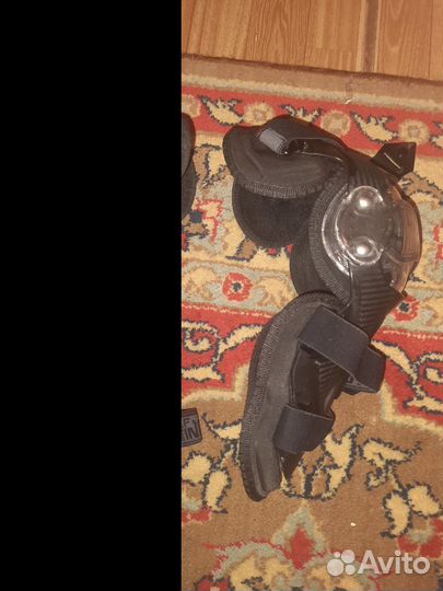 Наколенники эндуро шарнирные