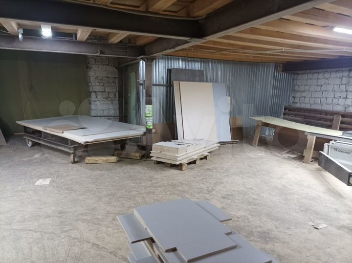 Производственное помещение, 300 м²