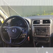 Volkswagen Polo 1.4 AMT, 2018, 171 000 км, с пробегом, цена 1 290 000 руб.